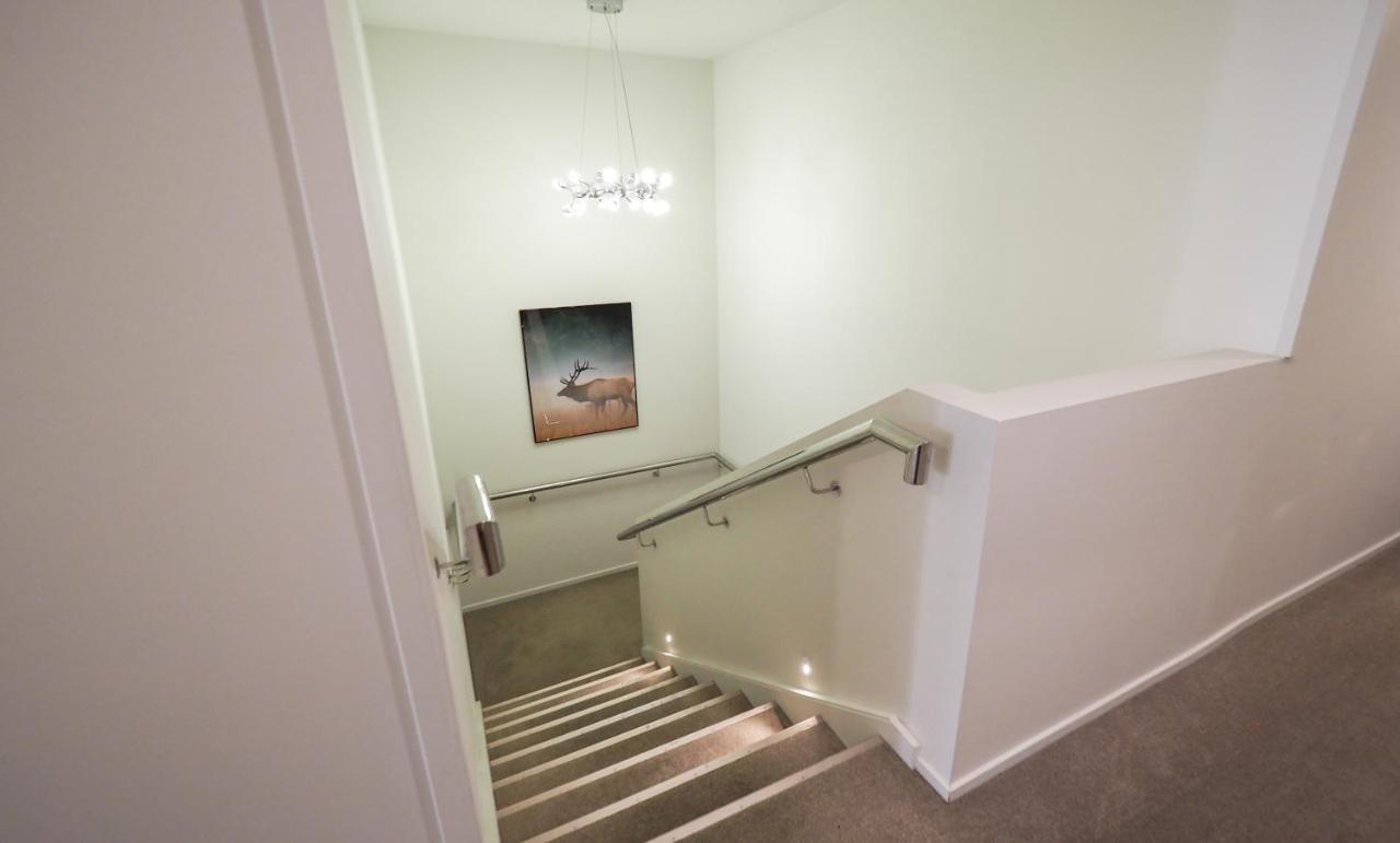 Colombo Lodge Hotel Christchurch Bagian luar foto