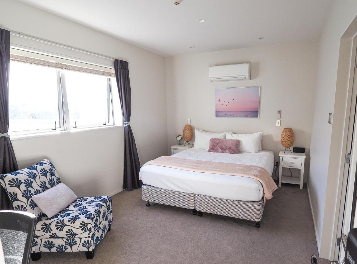 Colombo Lodge Hotel Christchurch Bagian luar foto
