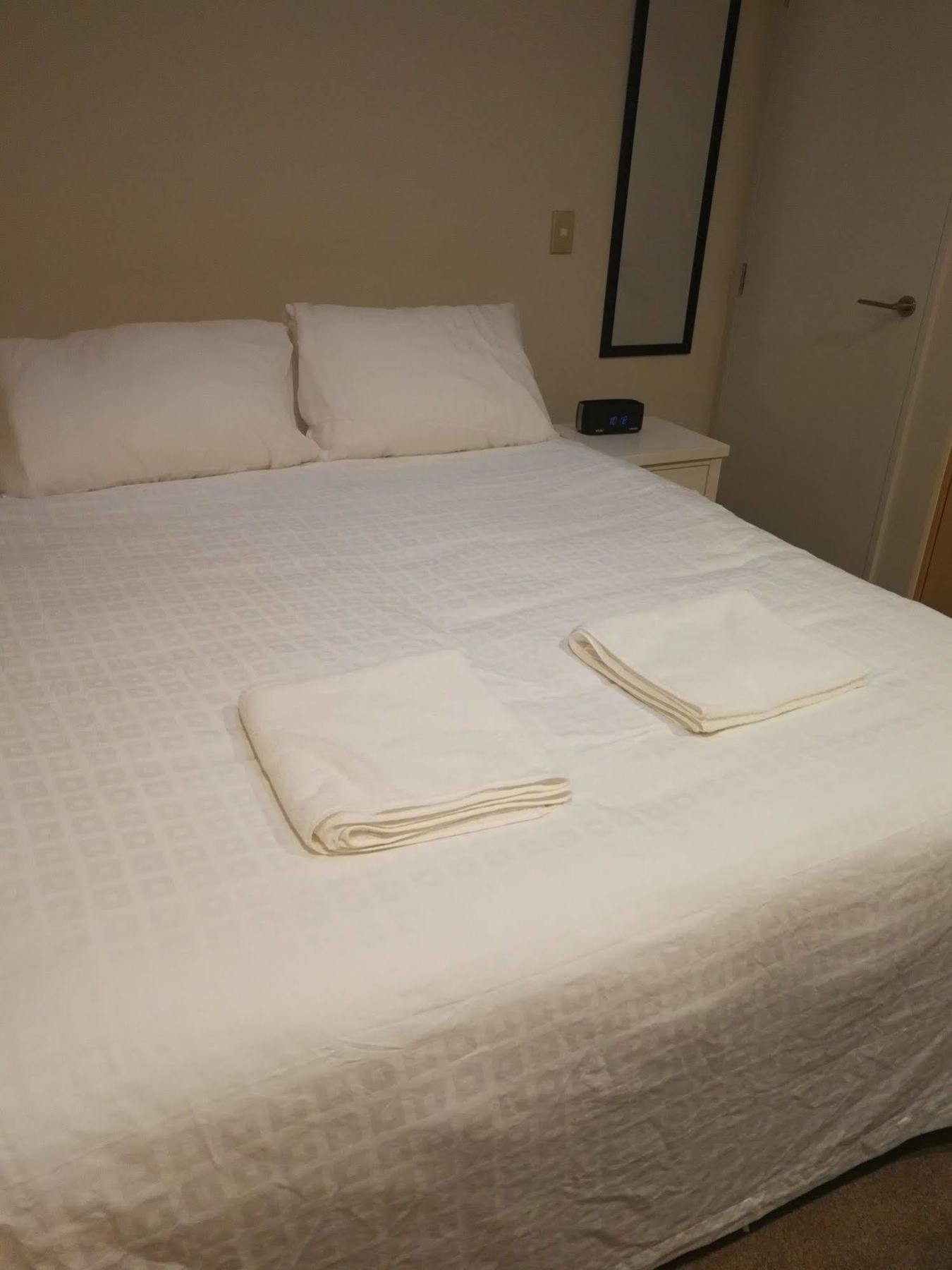 Colombo Lodge Hotel Christchurch Bagian luar foto
